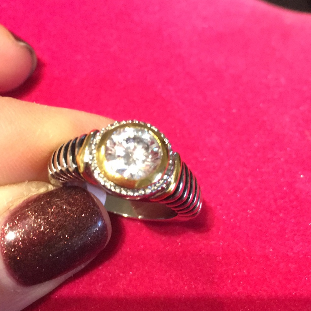 Pretty ring
